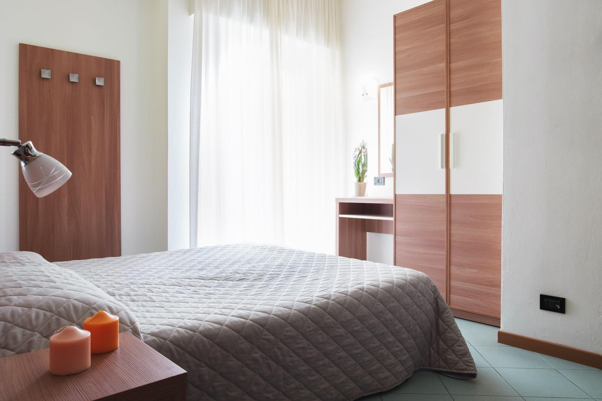 Hotel St Pierre Rimini Bagian luar foto