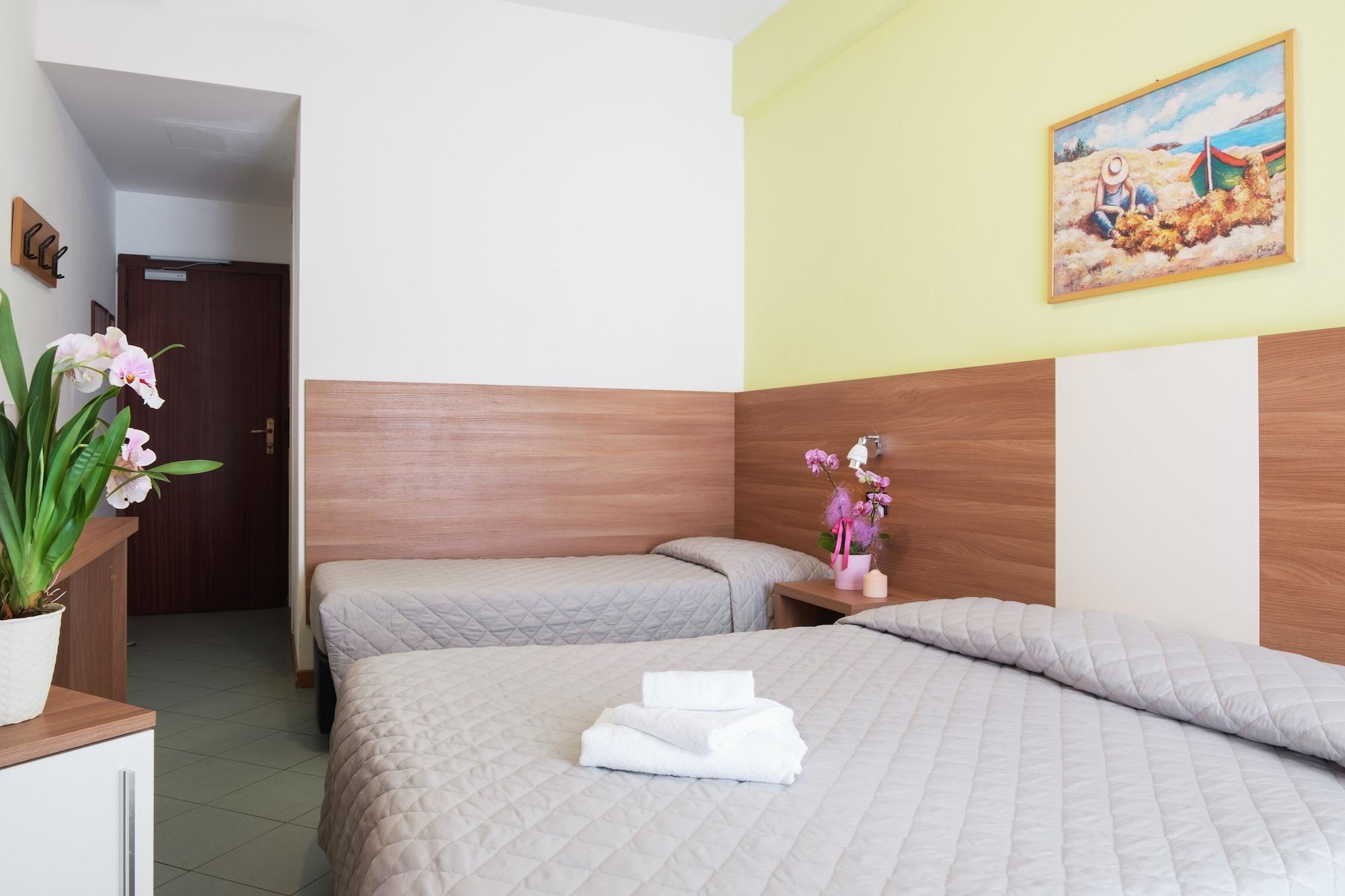 Hotel St Pierre Rimini Bagian luar foto