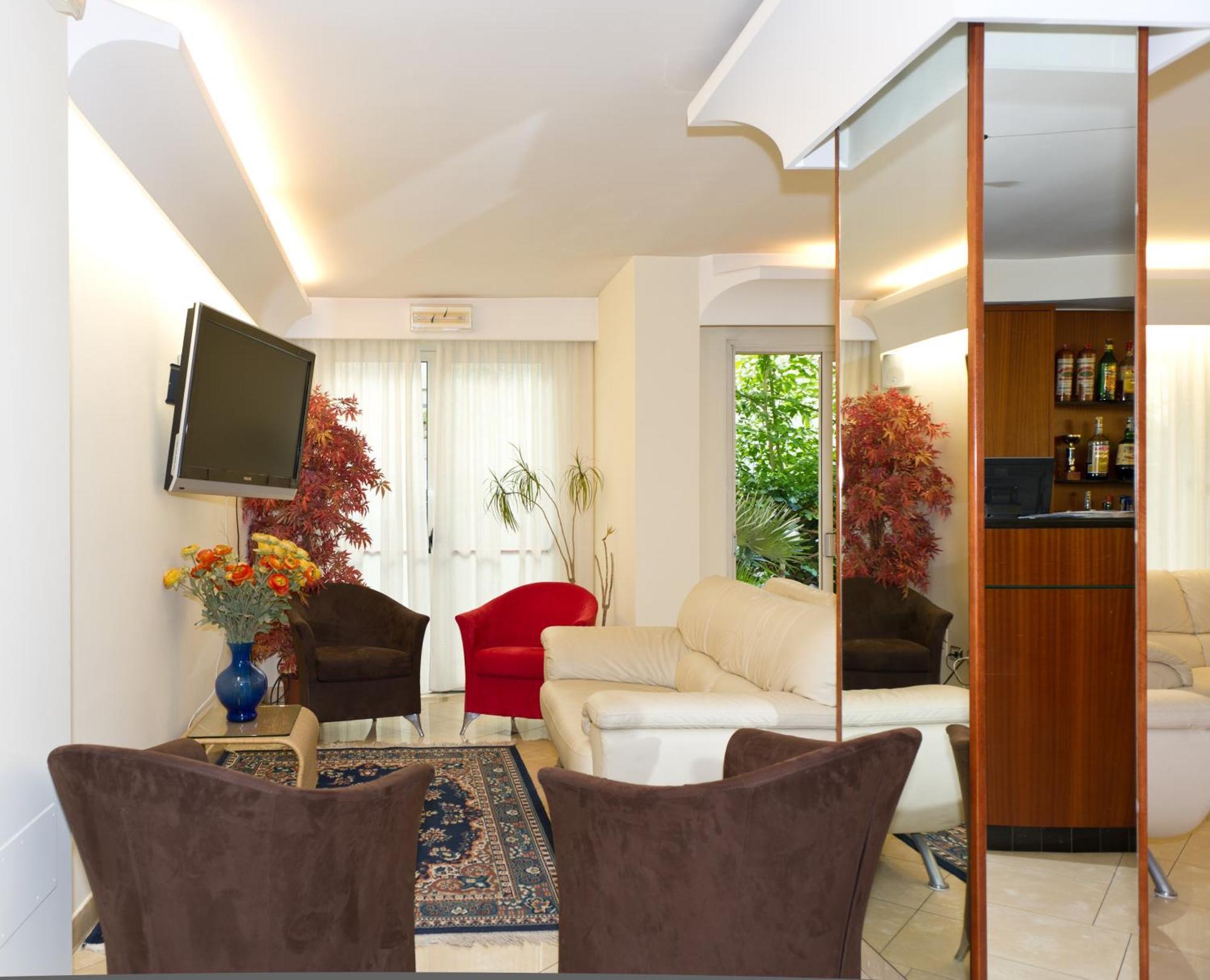 Hotel St Pierre Rimini Bagian luar foto