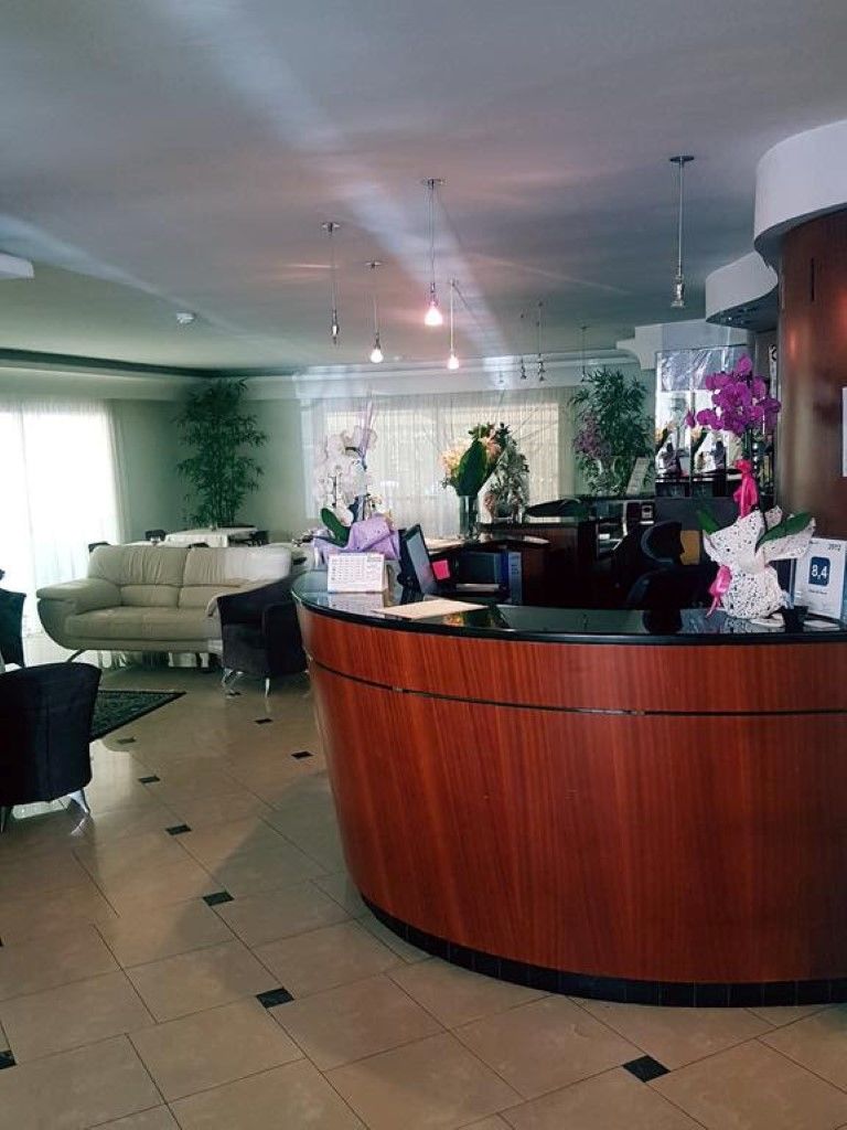 Hotel St Pierre Rimini Bagian luar foto